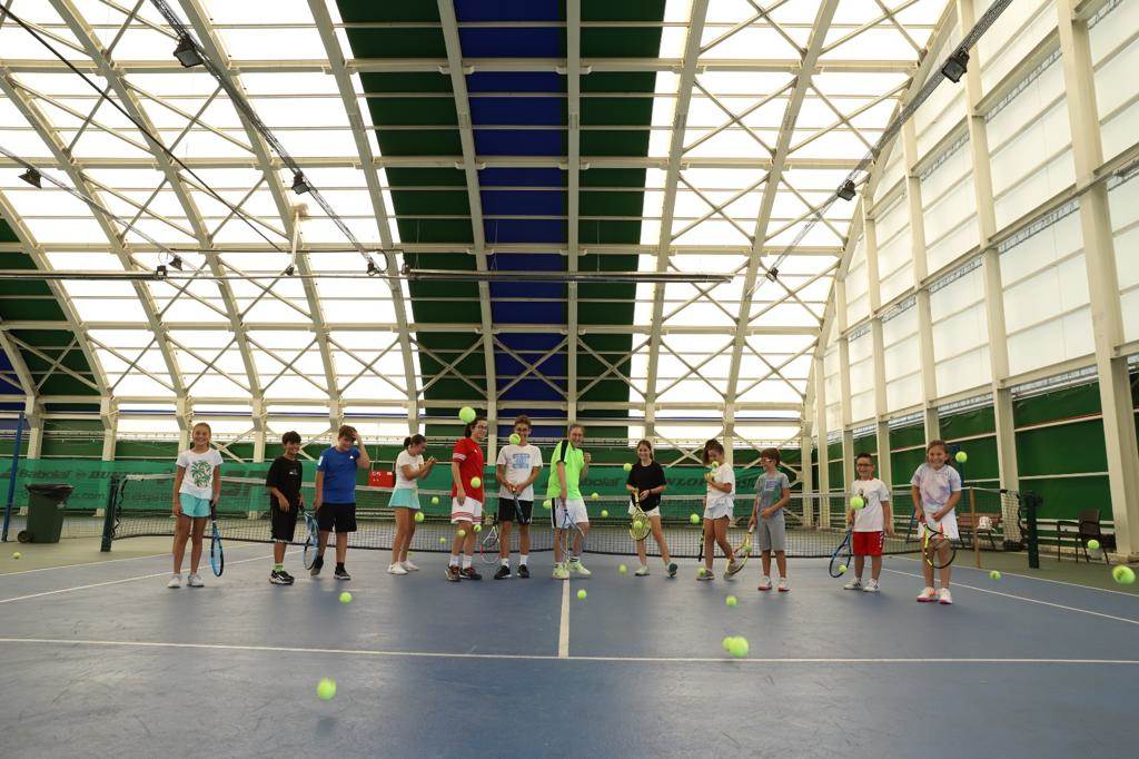 TENİS’E İLGİ BU TESİS İLE ARTIYOR